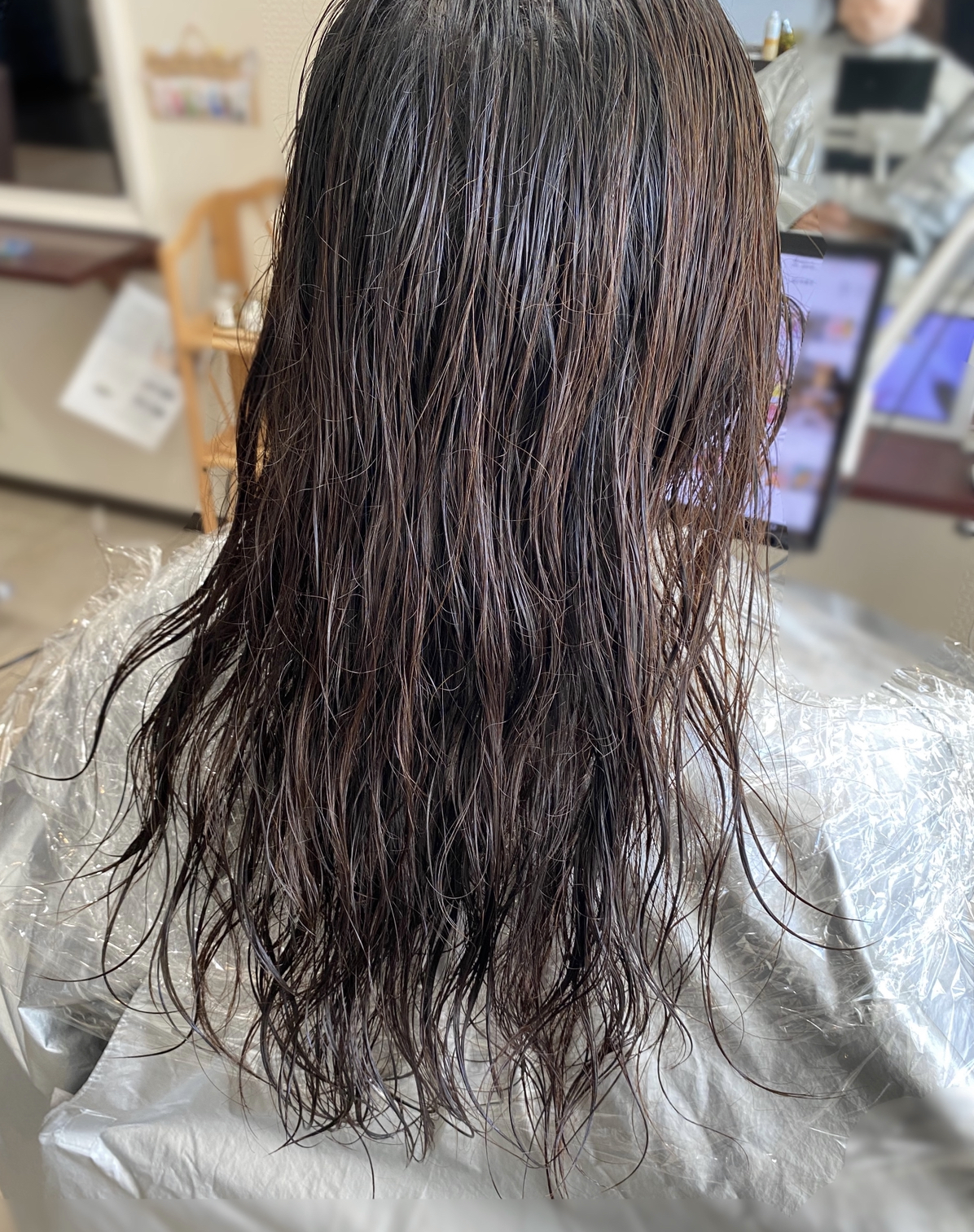 細い髪 くせ毛 ビフォア 縮毛矯正したい くせ毛 うねり 髪 ロングヘア 大阪 堺市鳳